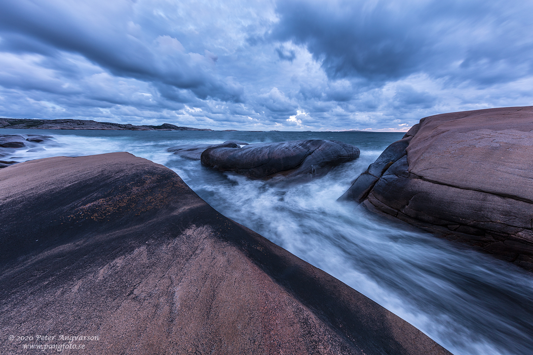 Landskapsfotografi på klippor, moln och hav. Landscape photography on cliffs, clouds and sea.